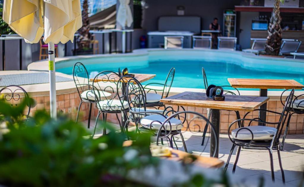 Hotel לומבארדה מראה חיצוני תמונה