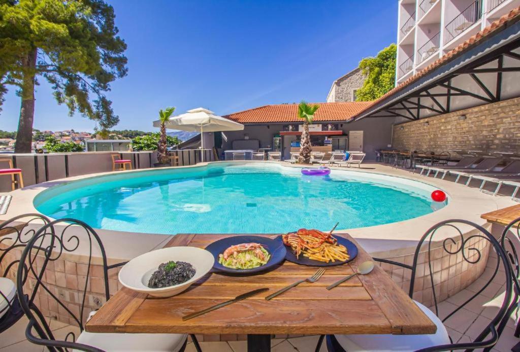 Hotel לומבארדה מראה חיצוני תמונה