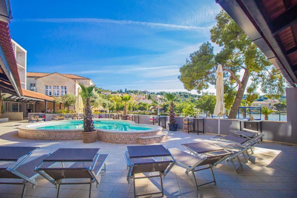 Hotel לומבארדה מראה חיצוני תמונה