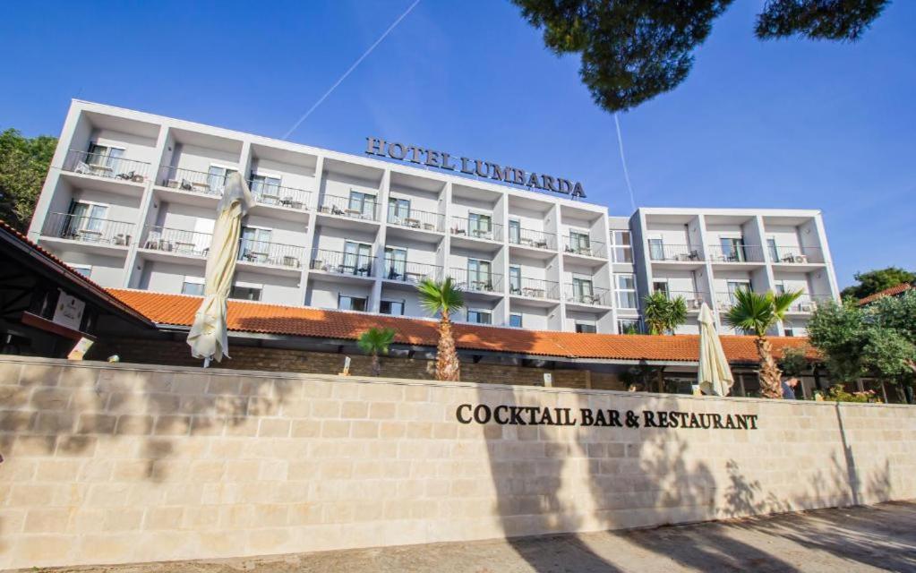 Hotel לומבארדה מראה חיצוני תמונה